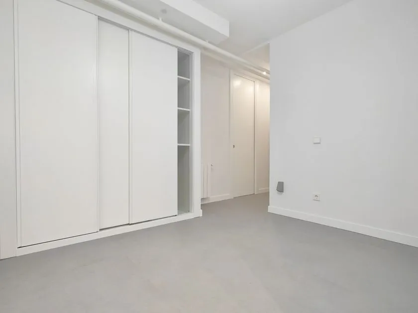 Pièces - Duplex Loft with Terrace in Niño Jesús, Madrid