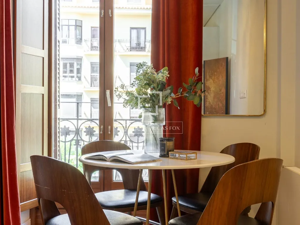 Sala da pranzo - Modern Flat with Two Suites in Malasaña