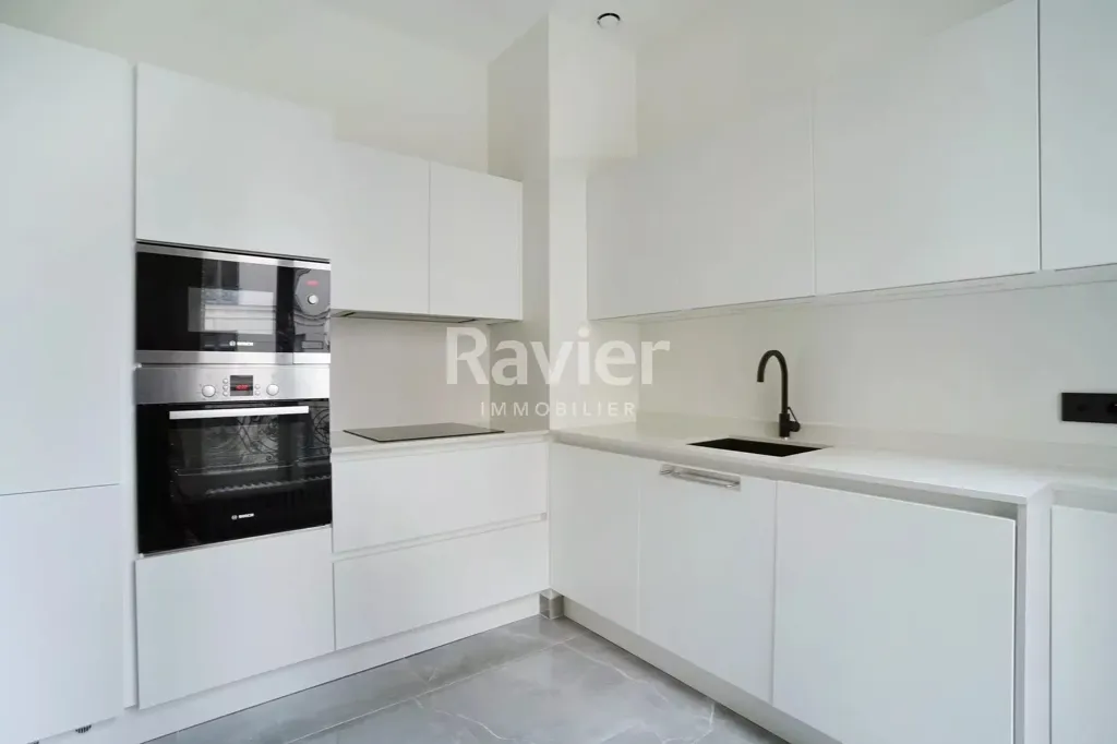 Cuisine - Appartement 6 Pièces avec Ascenseur à Paris 17ème