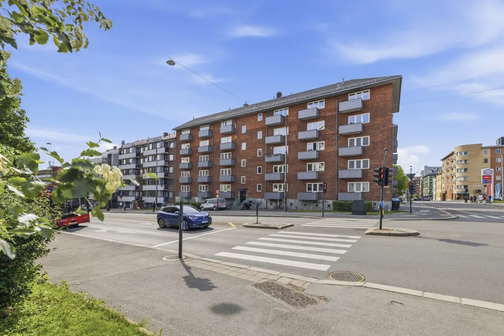 Esterno - Modern Flat with High Ceilings in Central Location