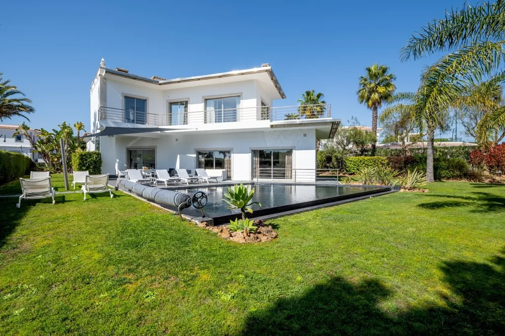 Aed - Luxury Villa on Golf Course in Algarve
