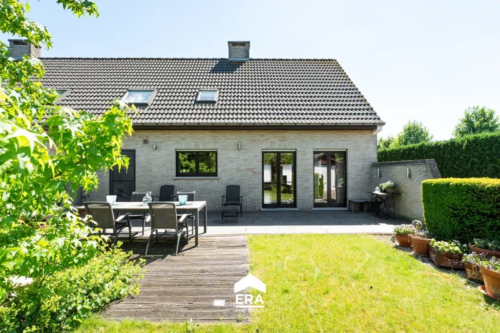 Jardin - Maison Familiale au Calme avec Jardin à Lichtervelde