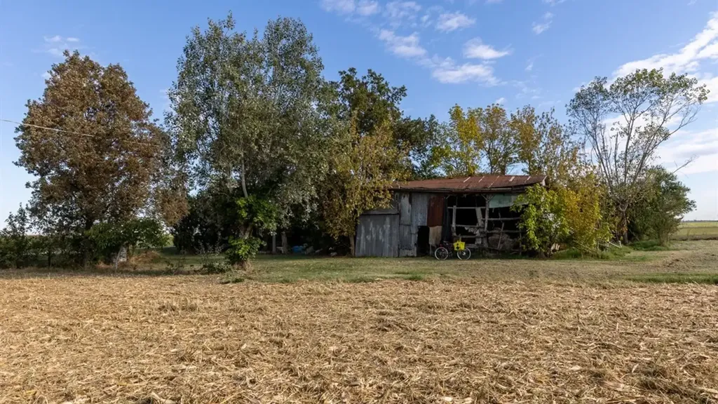 Välivaade - Rustic Cottage with Large Yard in Lugo