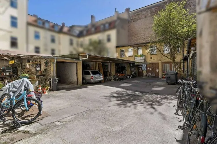 Giardino - Munich-Haidhausen Multi-Unit Building with Development Potential