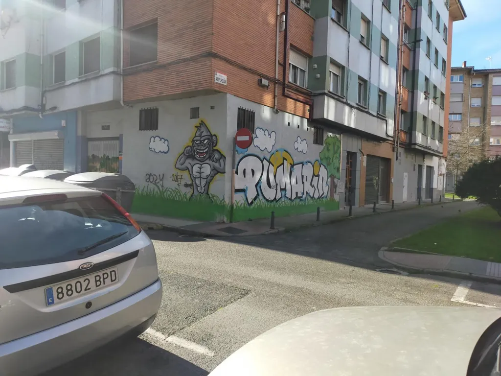 Välivaade - Commercial Space in Pumarín, Gijón
