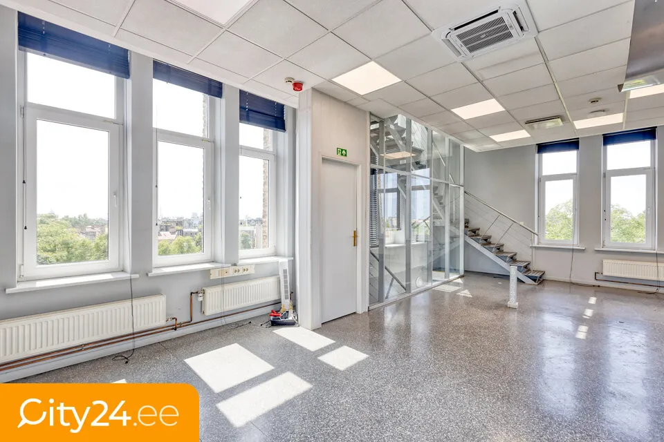 Studio - Office Building with Modern Lifts in Teika