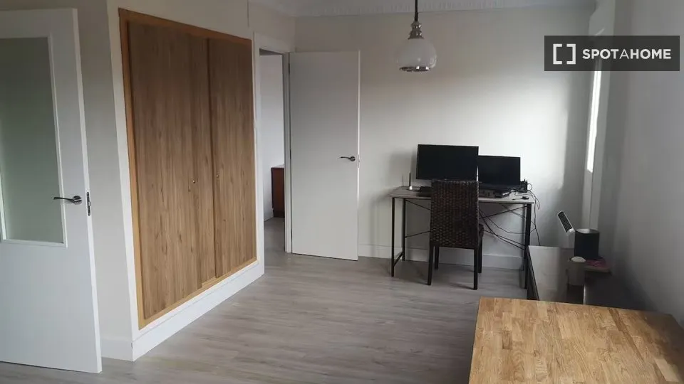 Bedrooms - 2-Bedroom Apartment with Terrace in Santander