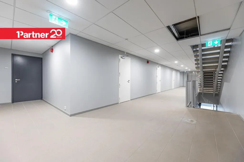 hallway_entrance