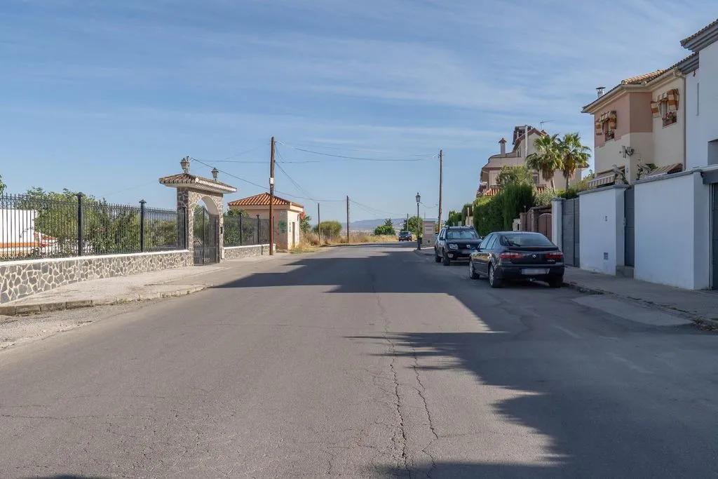 Välivaade - Buildable Land with Granada Views in Albolote