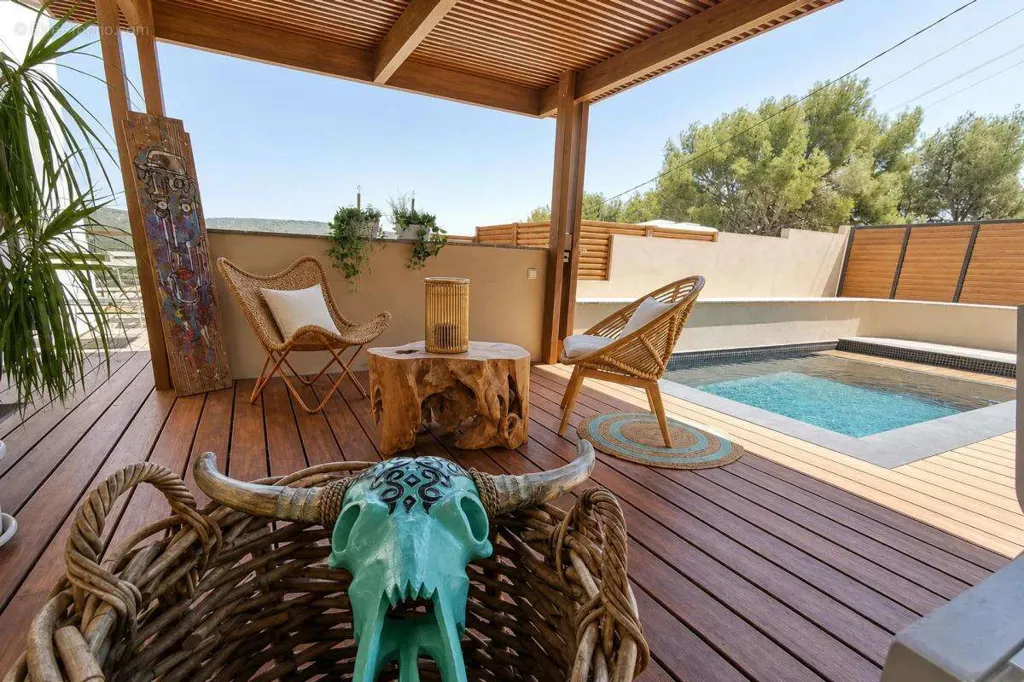 Piscine - Maison Contemporaine avec Piscine à Marseille