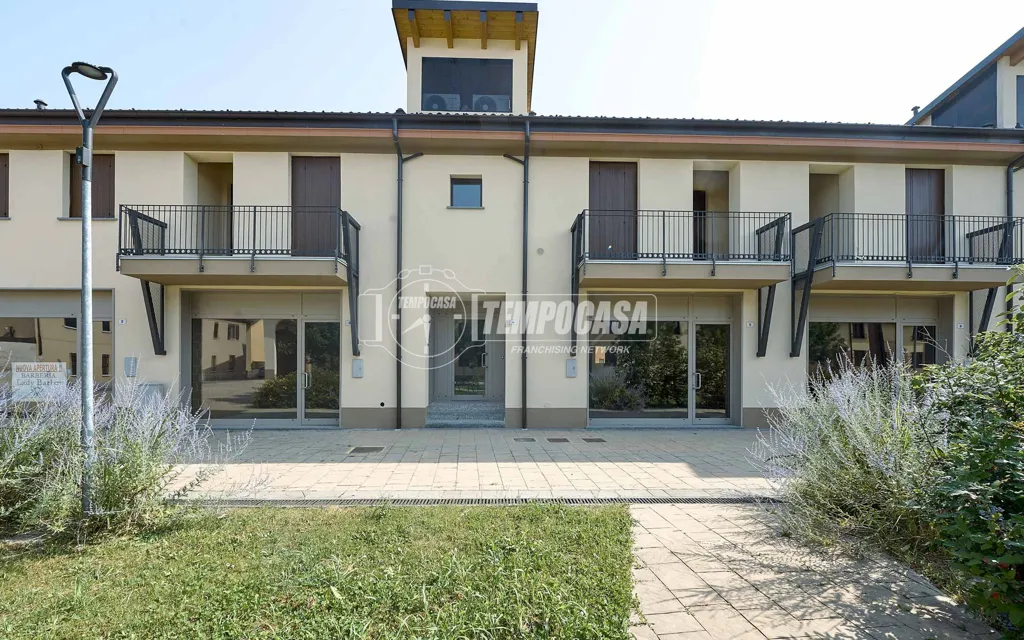 Esterno - Triplex with Balcony in Cremona