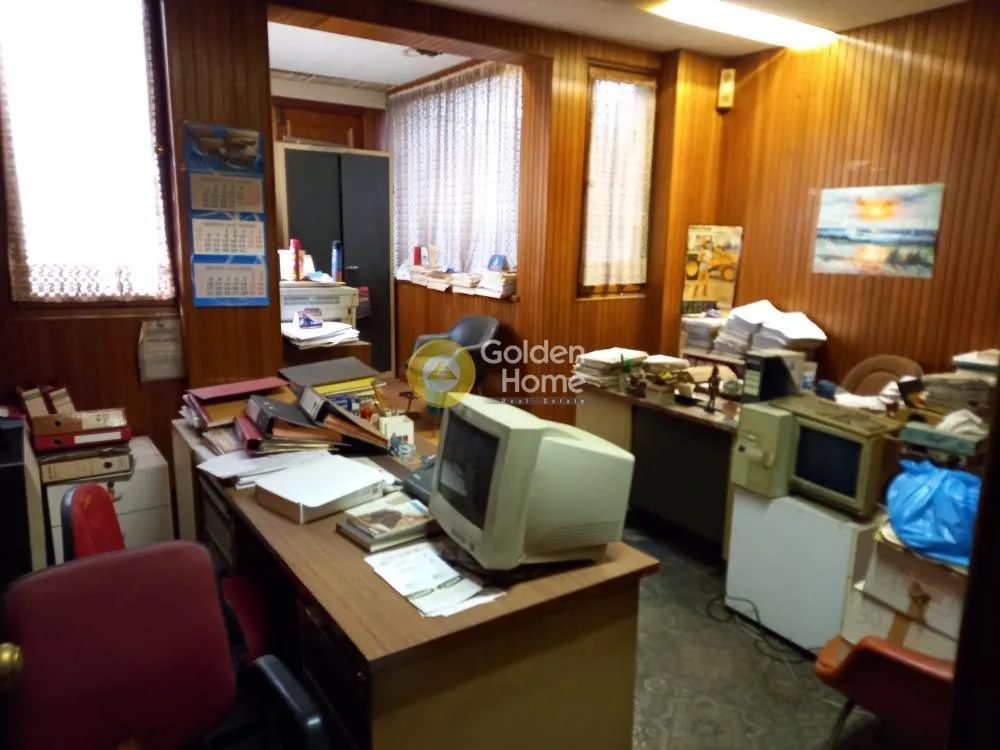 Bureau - Office Space with Double Glazing in Piraeus Centre