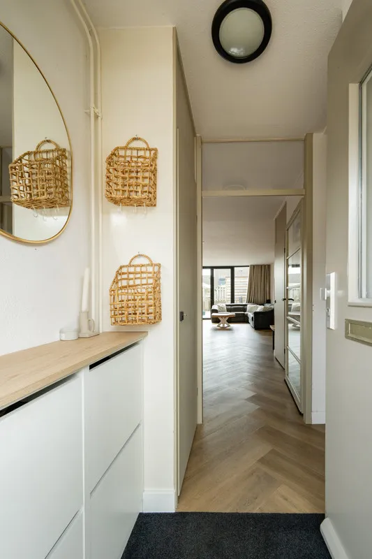 Esik - Modernised Corner House with Garden in Leerdam