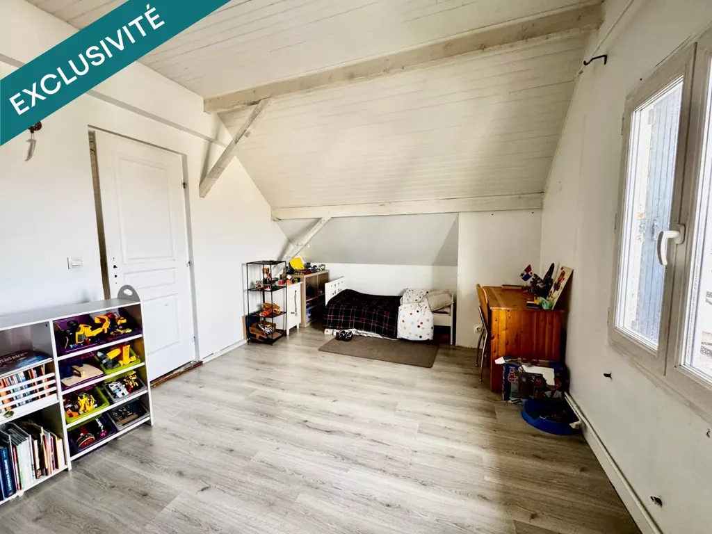 Magamistoad - Three-Bedroom House with Garden in Bonnières-sur-Seine