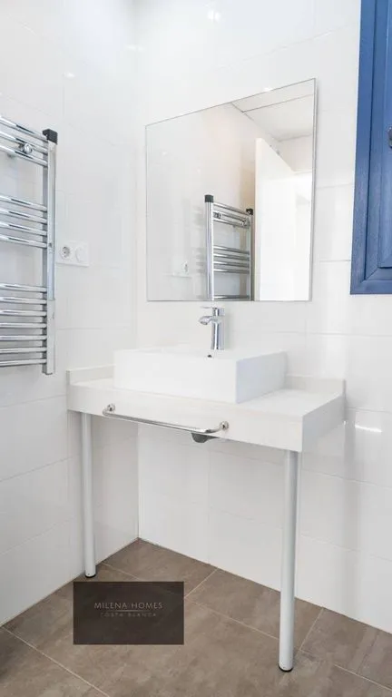 Salles de bain - Luxury Penthouse with Sea View in Punta Prima