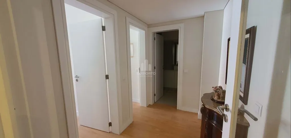 hallway_entrance