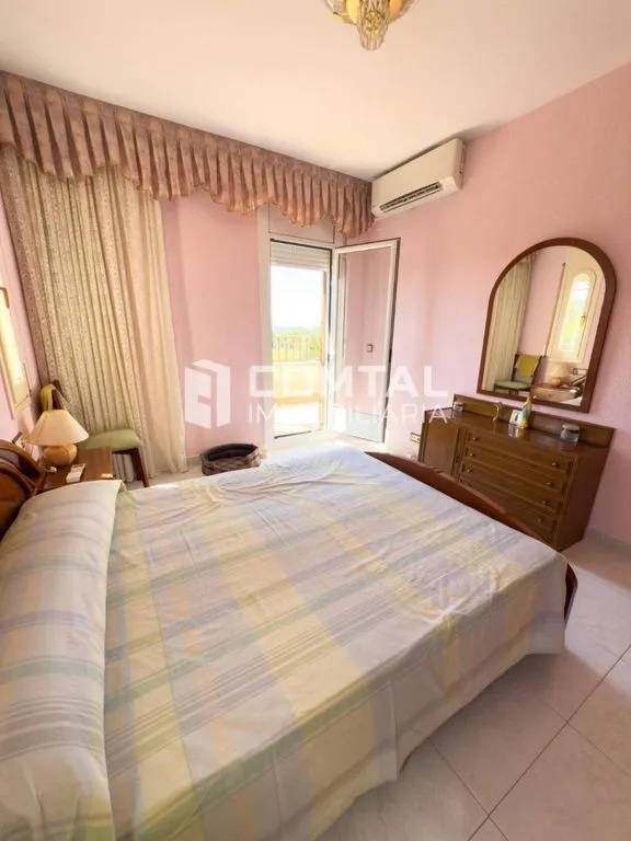 Bedrooms - Luxury Detached House with Private Pool in Cubelles