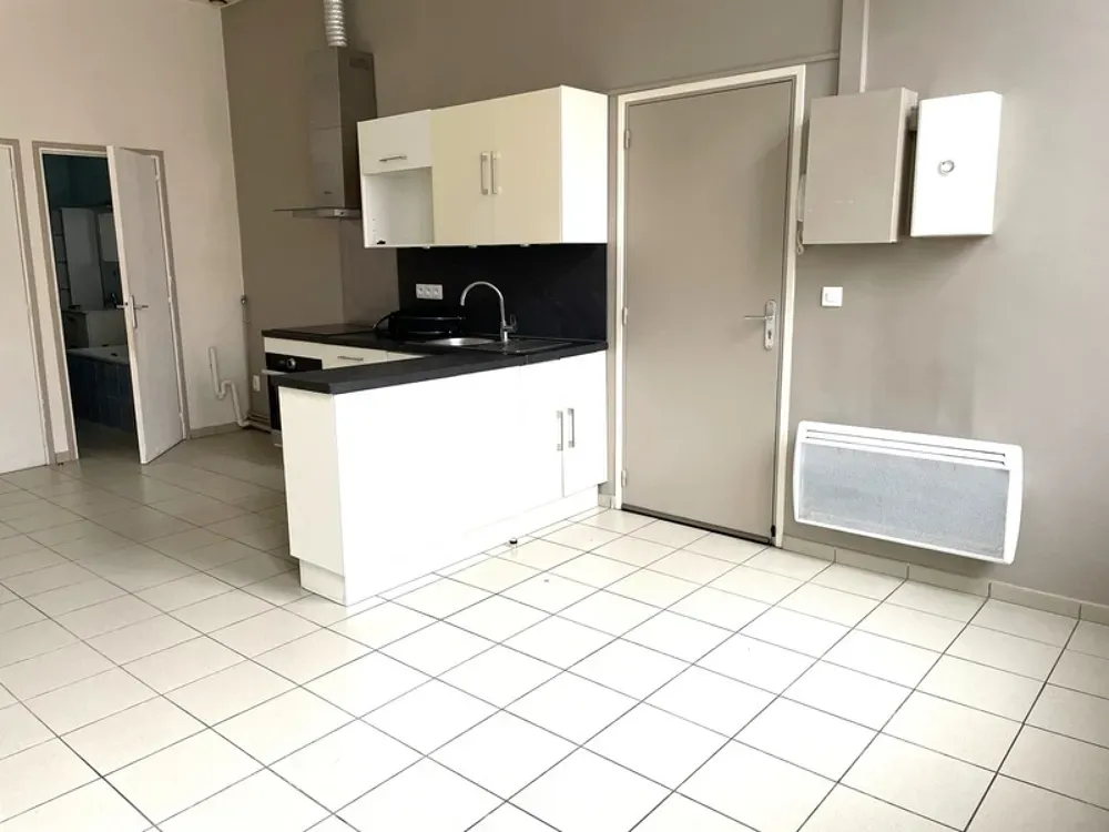 Cuisine - Appartement 2 Pièces avec Cuisine Équipée à Lille