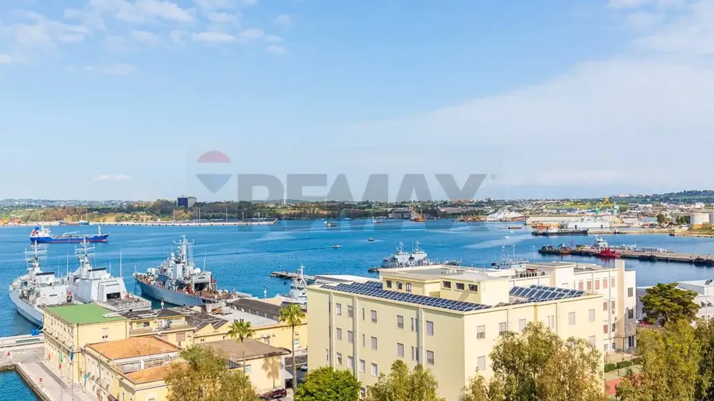 Terrass - Apartment with Harbour View in Augusta Centre