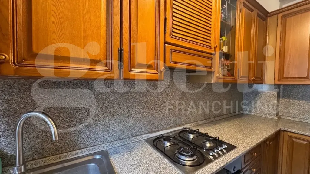 Cuisine - Bright Apartment with Balcony in Bologna