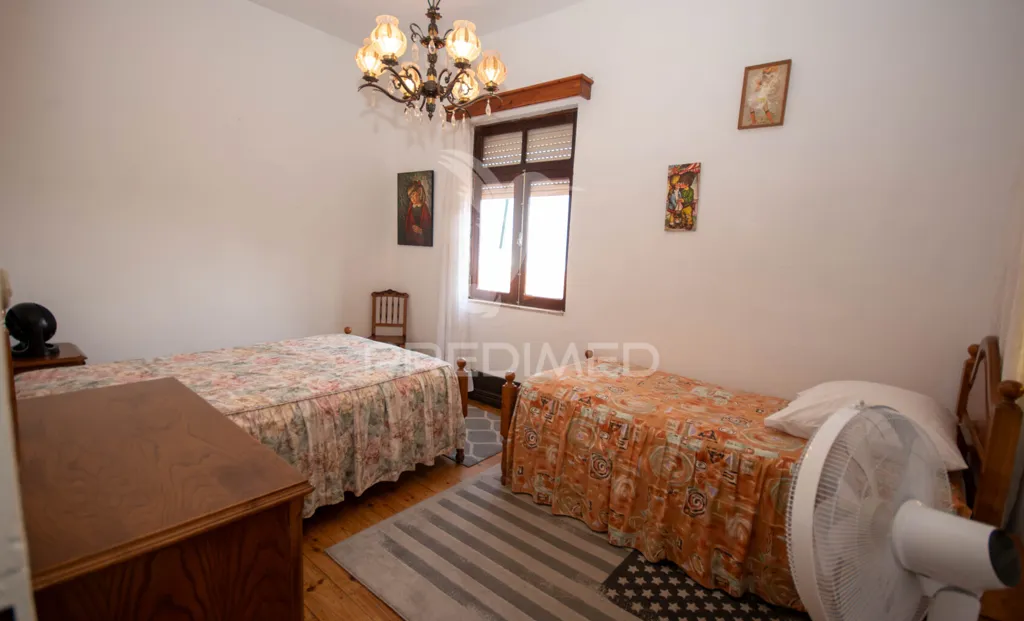 Chambres - House with Commercial Potential in Trancoso