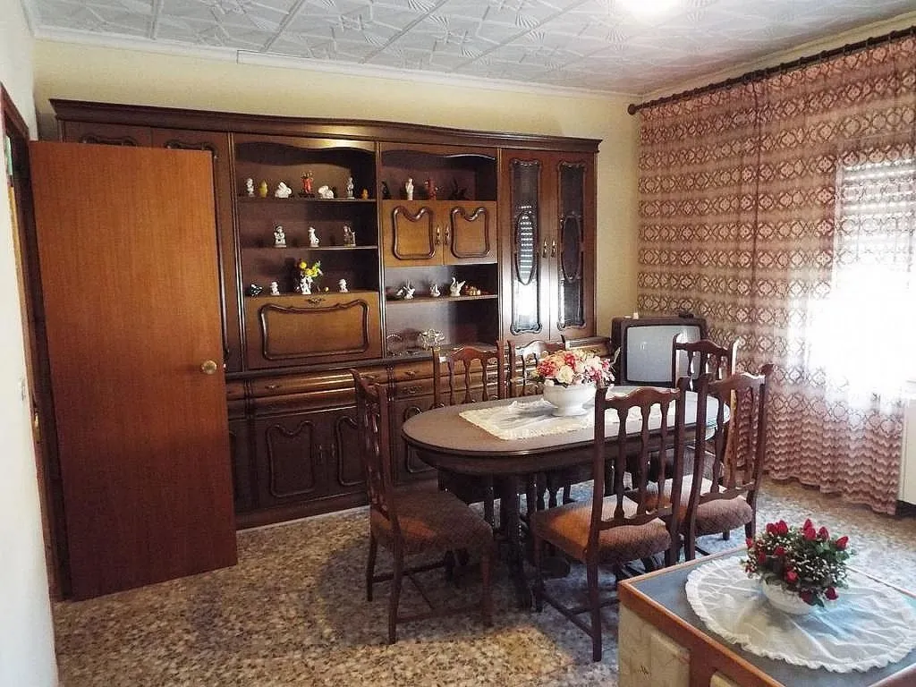 Salle à manger - Spacious Apartment with Mountain View in Caudete
