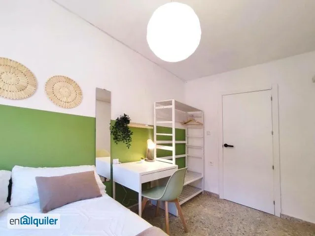 Bedrooms - Apartment with Terrace in Granada
