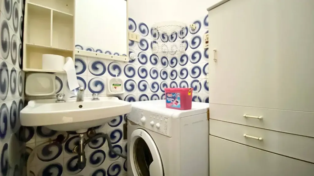 Utility Room - 5-Bedroom Apartment in Central Ancona