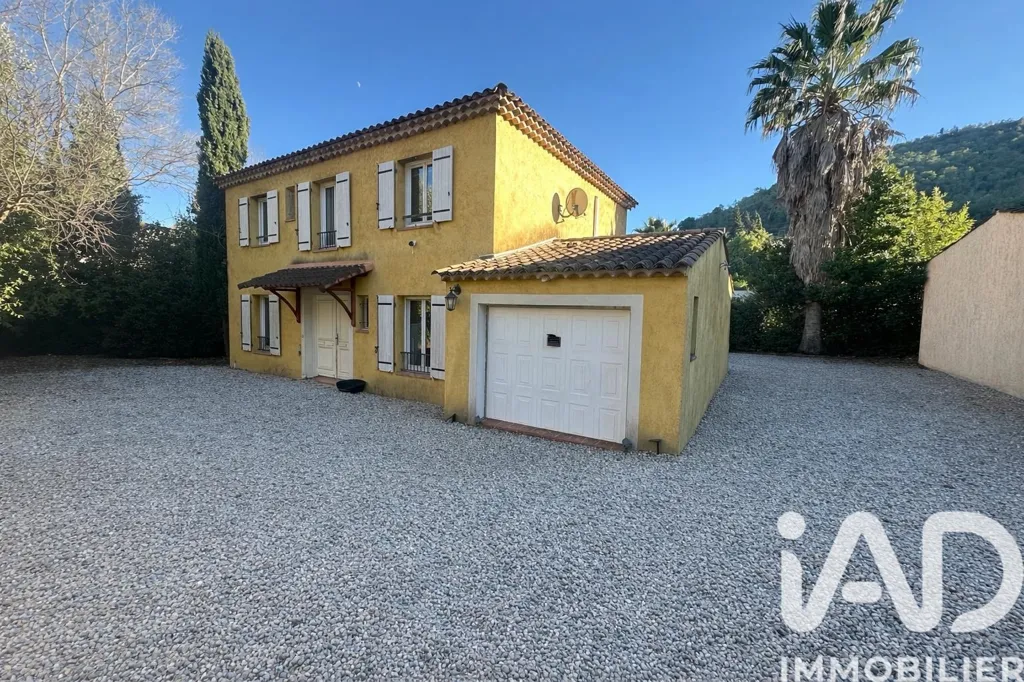 Exterior - Traditional House with Pool in Pégomas