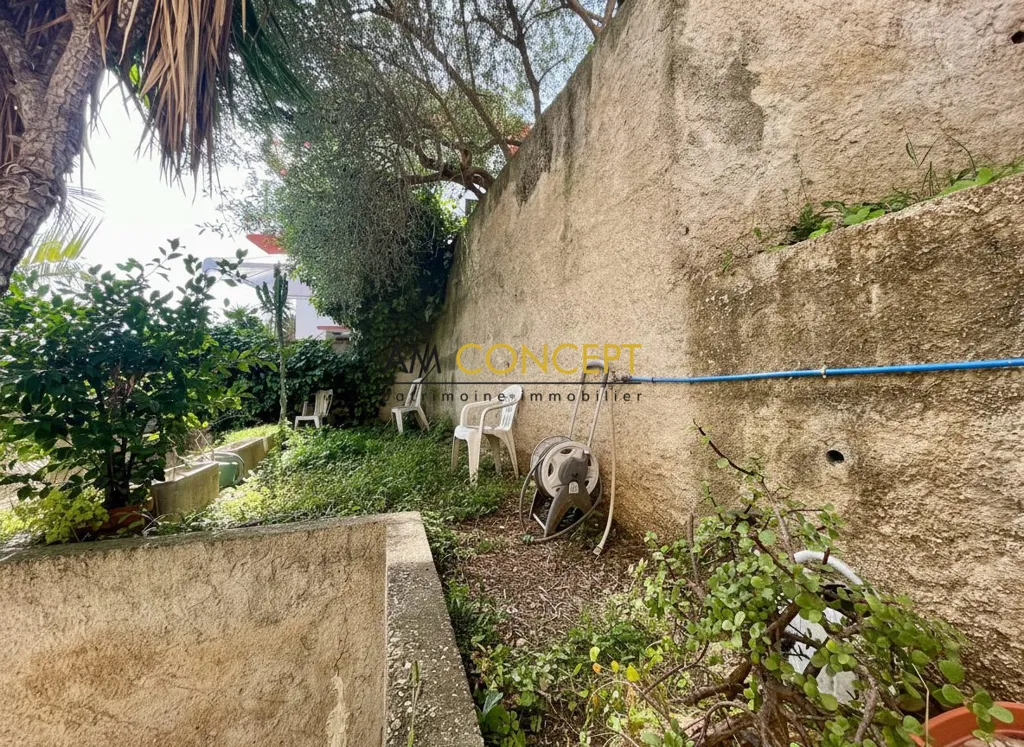 Aed - 5-Piece House with Garden in Nice West