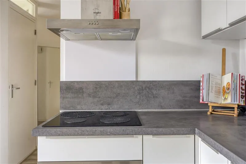 Kitchen - 2-Bedroom Apartment with Balcony in Breda Centre