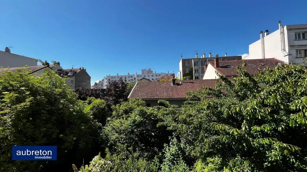 Garden - 2-Bedroom Apartment with Courtyard View in Grenoble