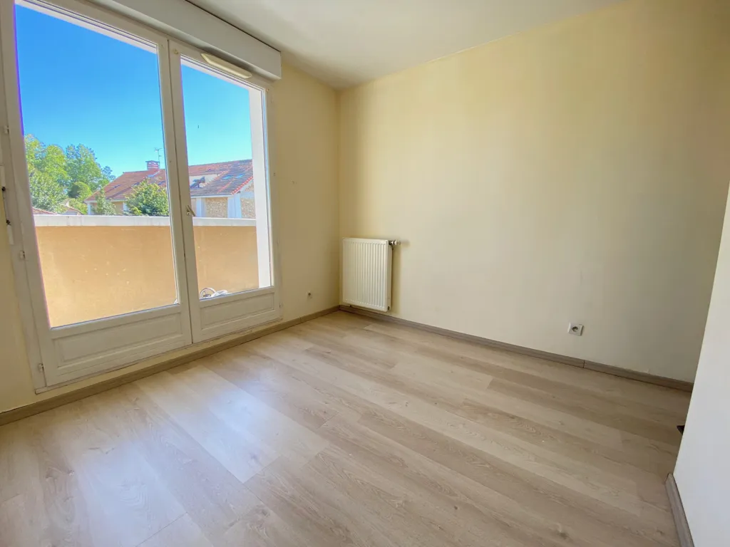 Pièces - Appartement T3 avec Balcons à Saint-Germain-lès-Corbeil