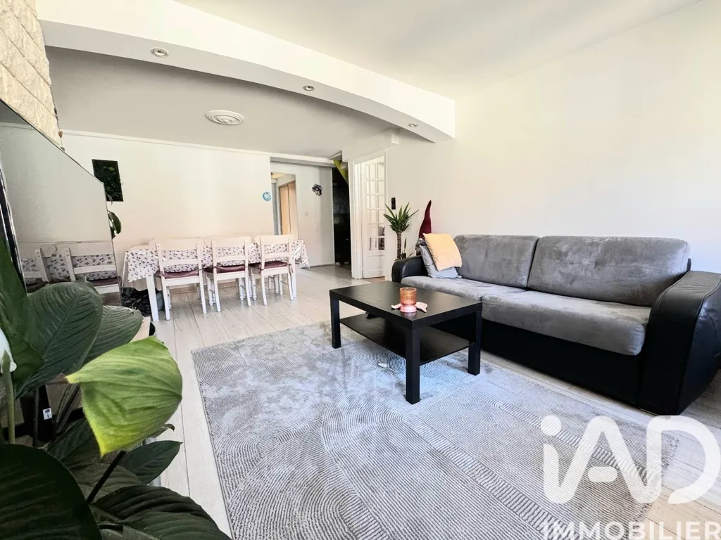 Séjour - Appartement en HyperCentre avec Mezzanine à Saint-Étienne