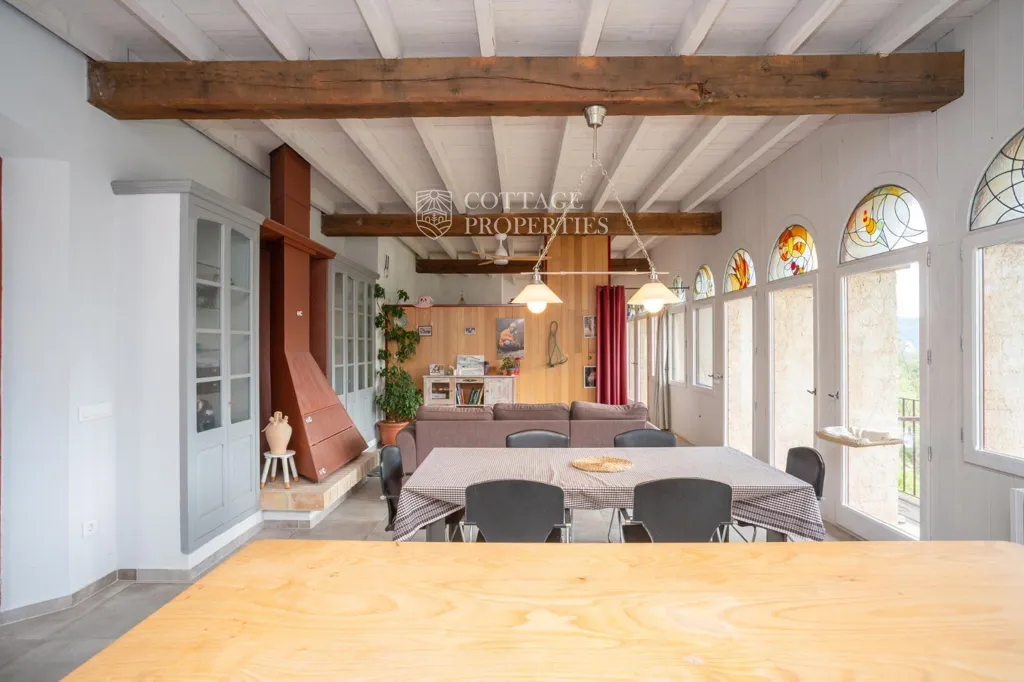 Salle à manger - Sustainable Farmhouse with Panoramic Views in Pla de l'Estany