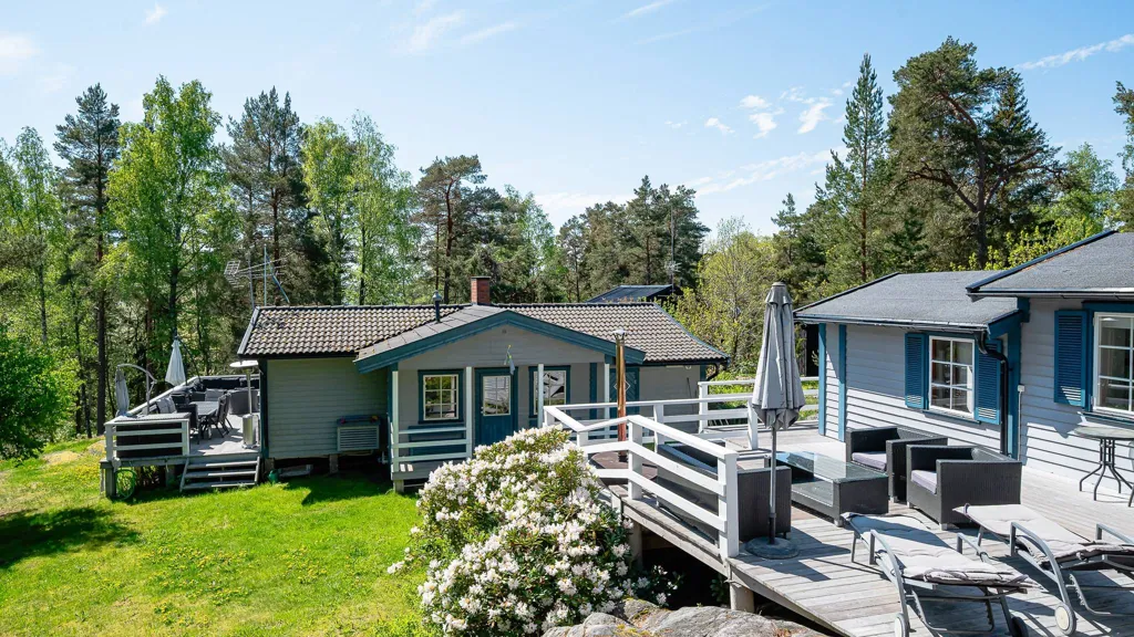 Välivaade - Cottage with Sea View on Vättersö