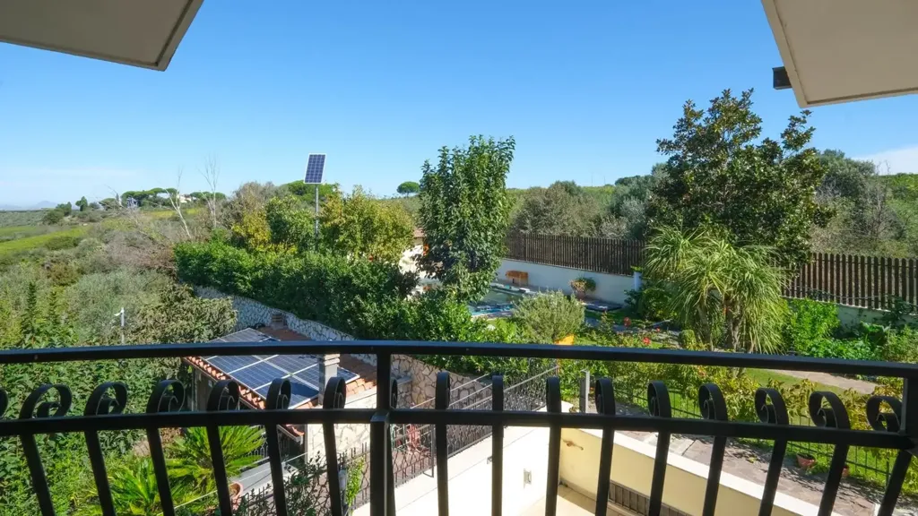 Balcon - Villa with Pool and Garden in Frascati