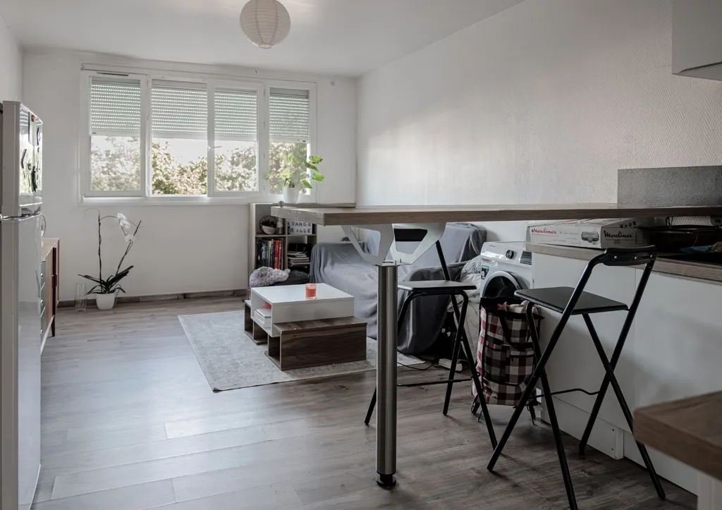 Cuisine - Appartement Lumineux avec Parking à Guéret