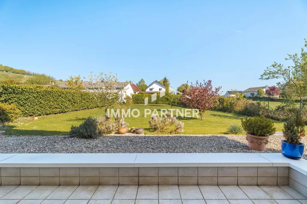 Aed - 1-Bedroom Apartment with Terrace in Remerschen
