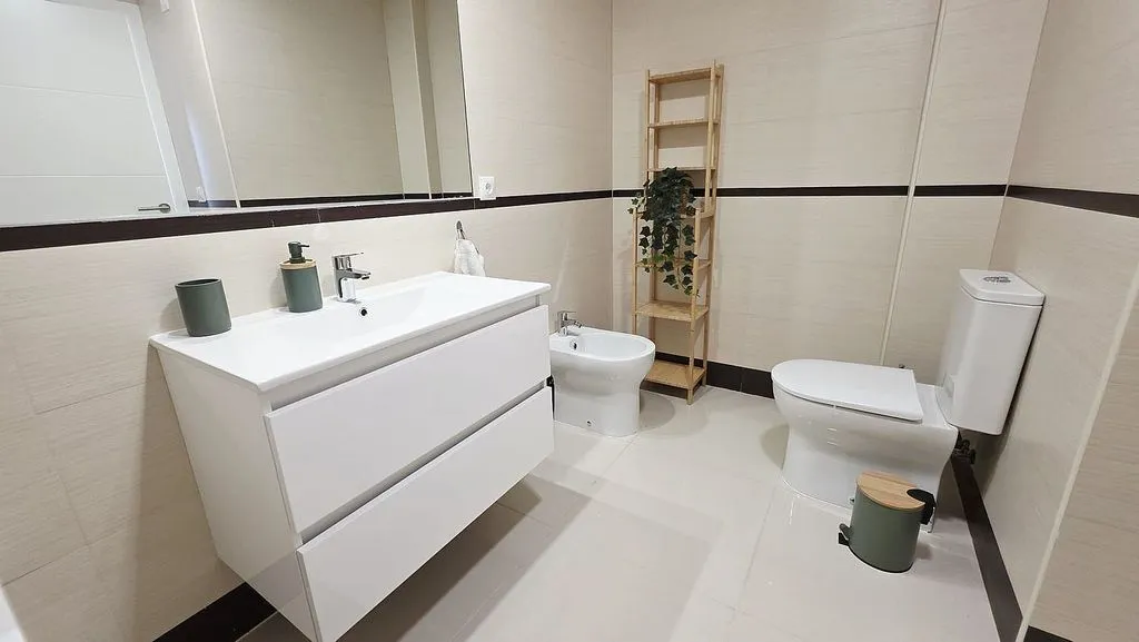 Salles de bain - Apartment with Pool in Estepona Urbanisation