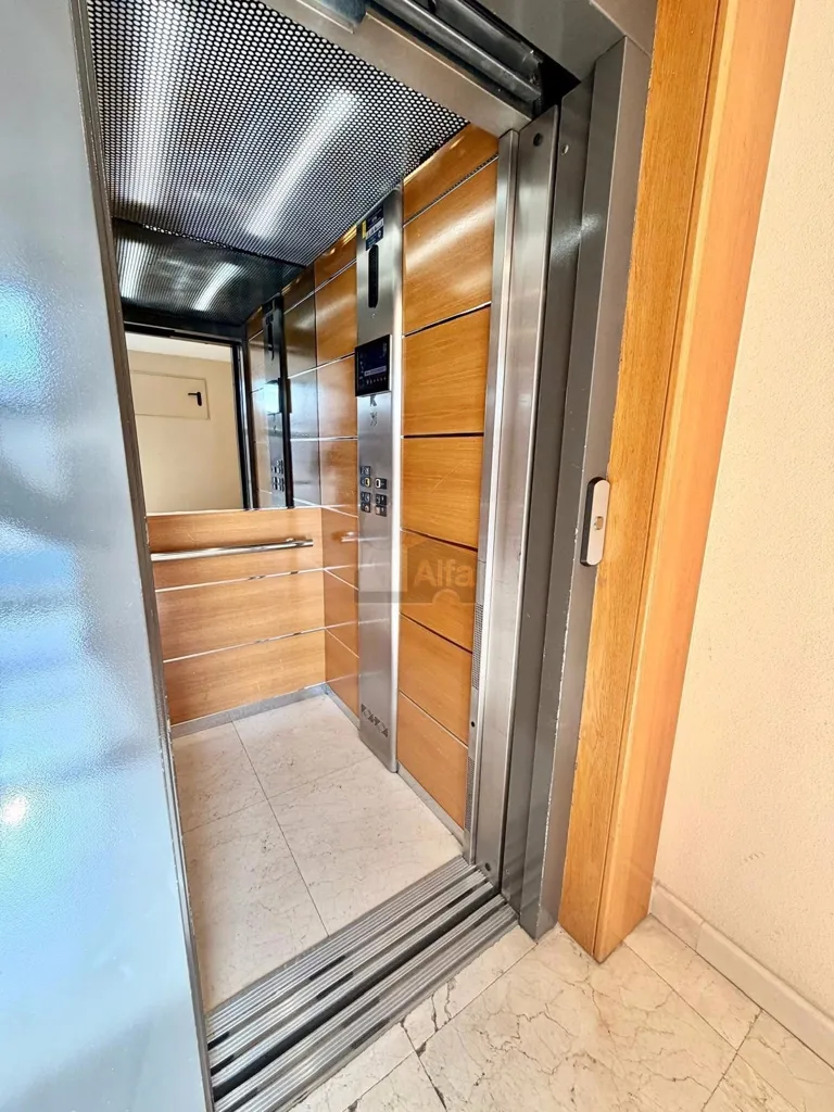 Esik - Modern Flat with Terrace in Prado de Somosaguas