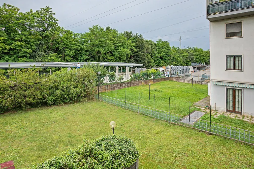 Jardin - Two-Level Apartment with Garden in Verona