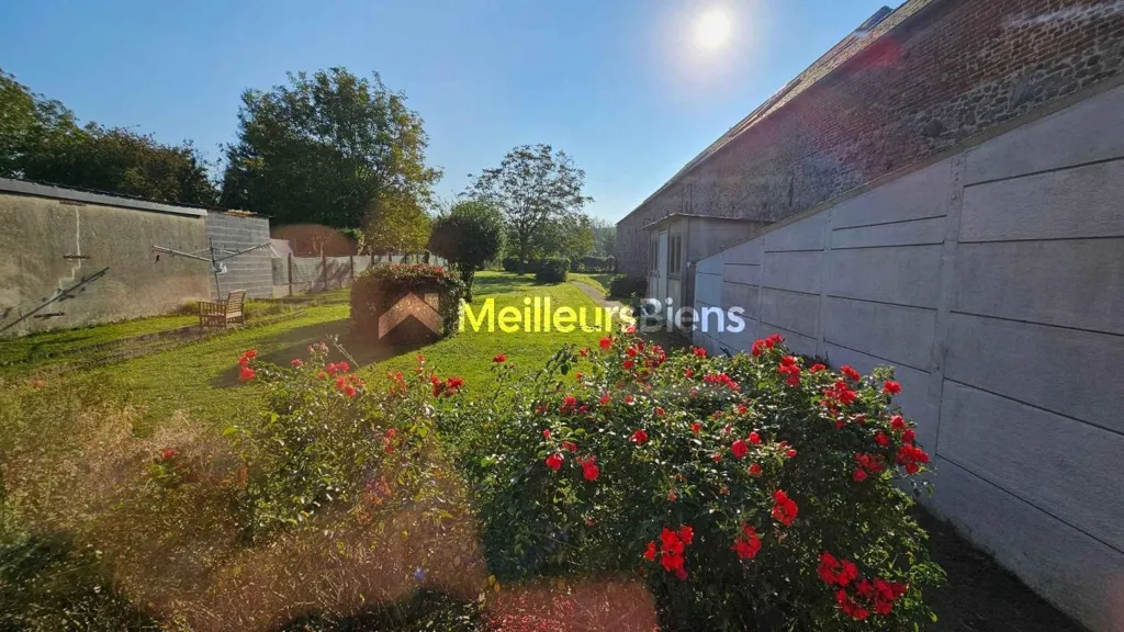 Jardin - Maison Individuelle avec Jardin à Louvignies