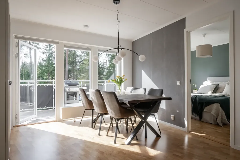 Salle à manger - Corner Flat with Balcony in Lyckebo Sjöstad