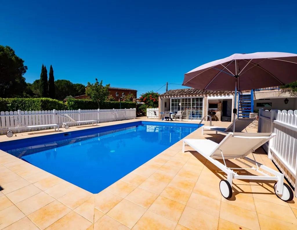 Piscine - Maison avec Vue Montagnes et Piscine à Bédarieux