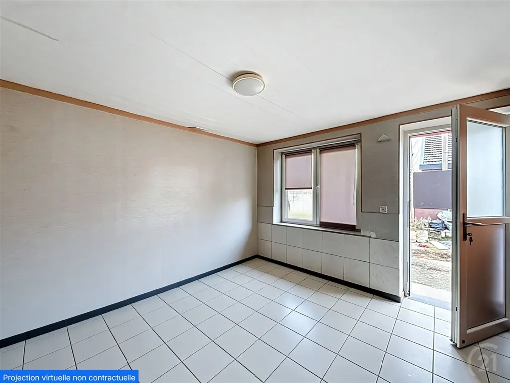 Toad - 1-Bedroom House for Renovation in Wandre