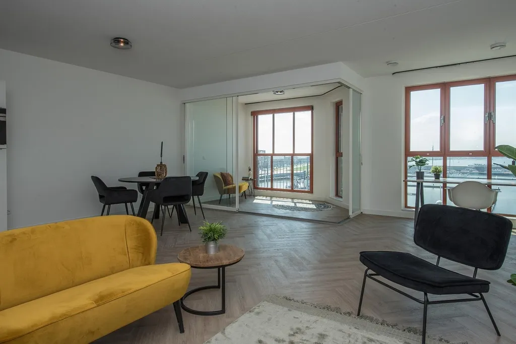 Living Room - Apartment with Harbour View in Lelystad