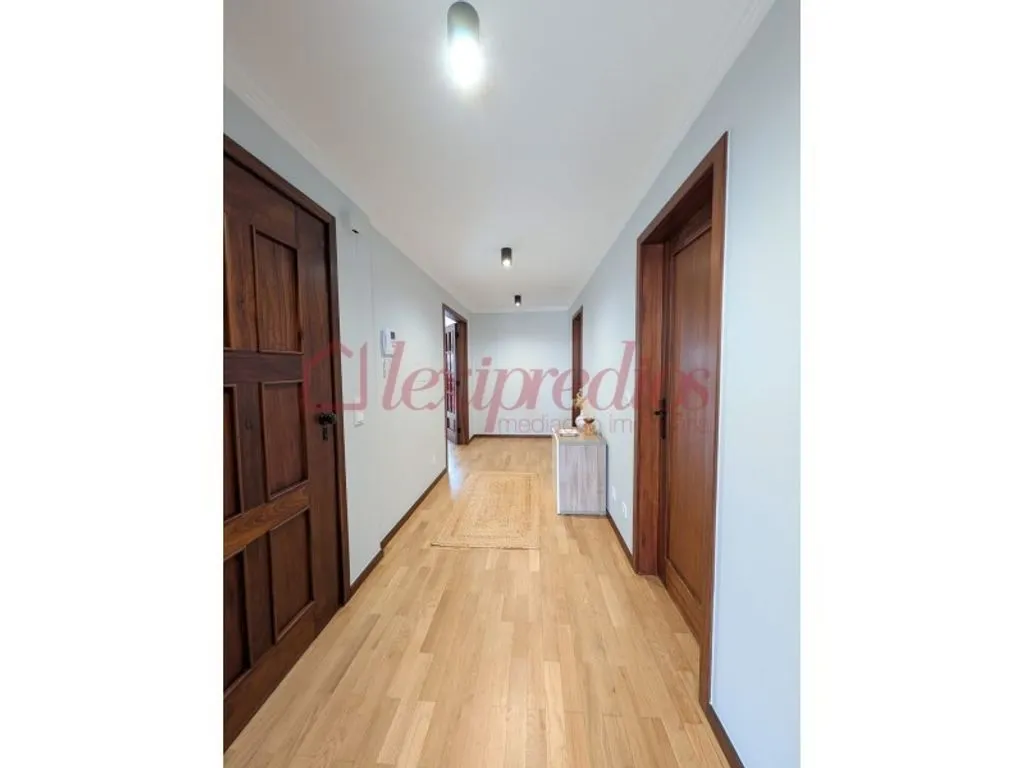 Esik - Luxury Flat with City View in Agueda