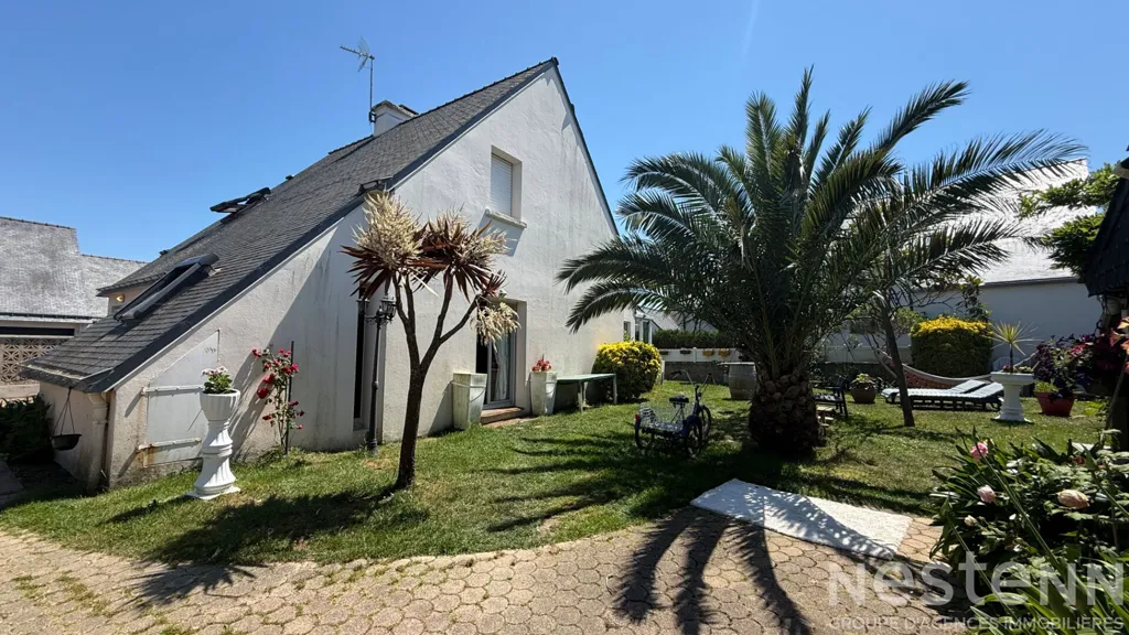 Aed - House with Garden in Quiberon, Calm Setting