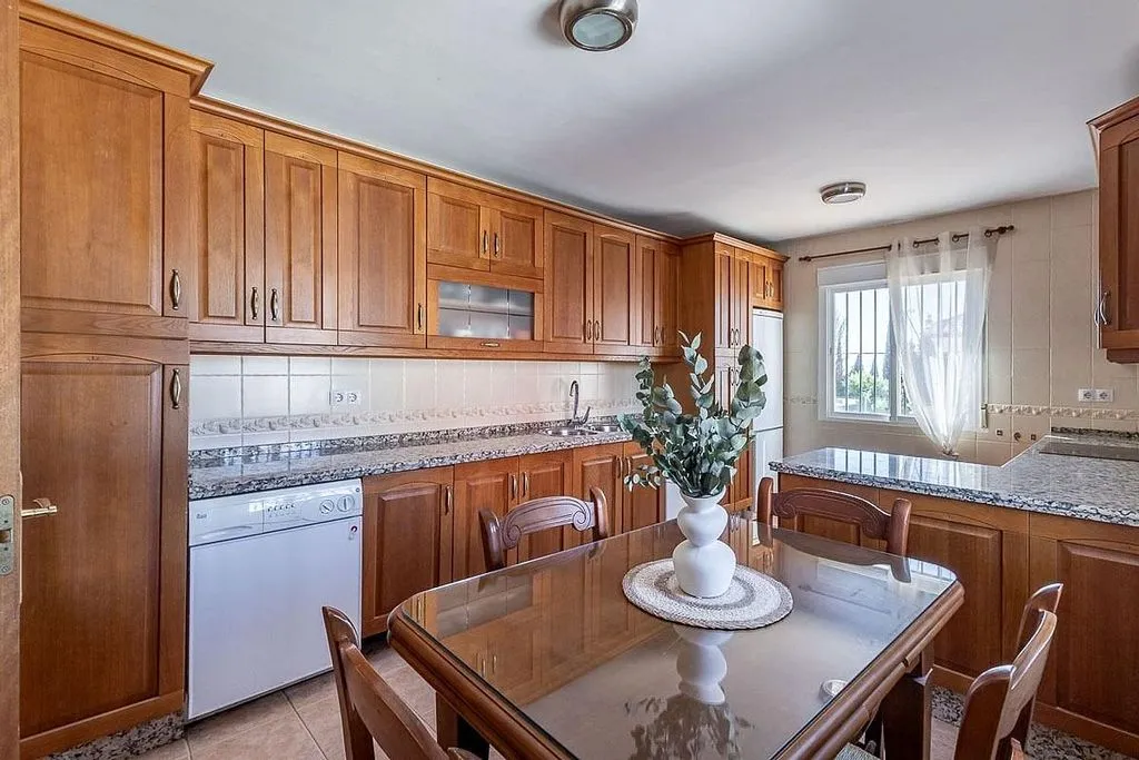 Cuisine - Chalet with Pool in Otura, Granada